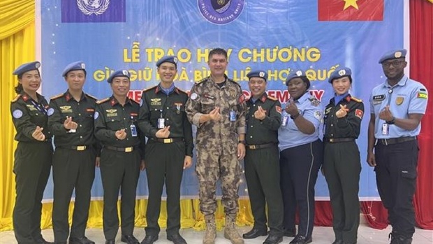 Vietnamese police officers honoured by UNMISS orders